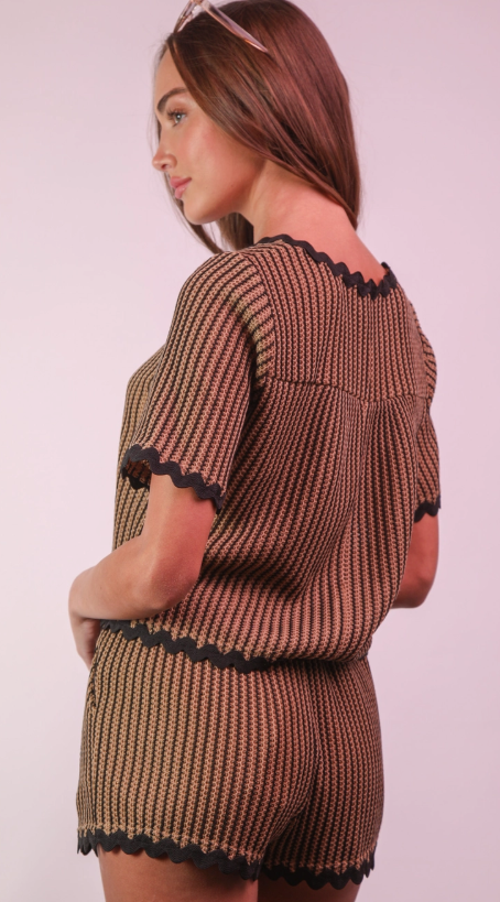 Wave Trim Detail Knit Top & Shorts Set